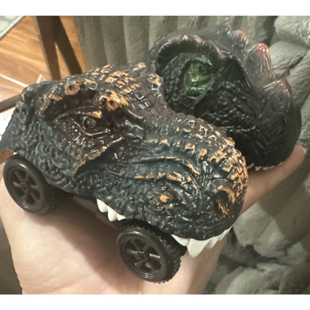 2 Dinosaurs Head Cars Light Up Motorized Toys Vehicles Dinos Pull Back